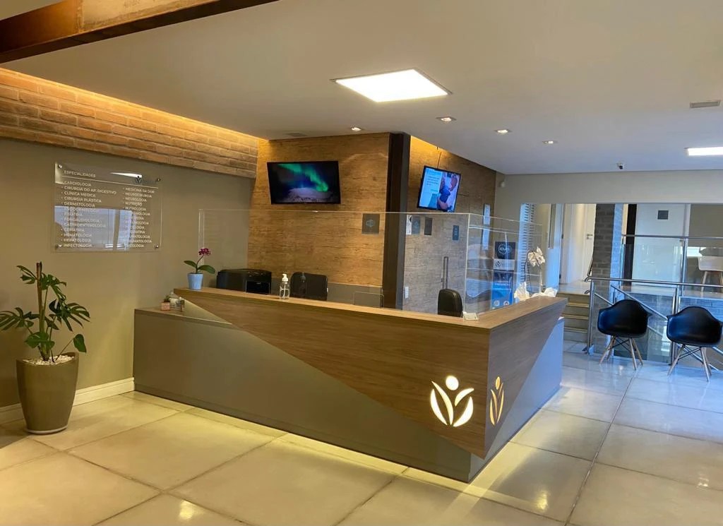 Sala de espera da Clínica Salève Cambuí.